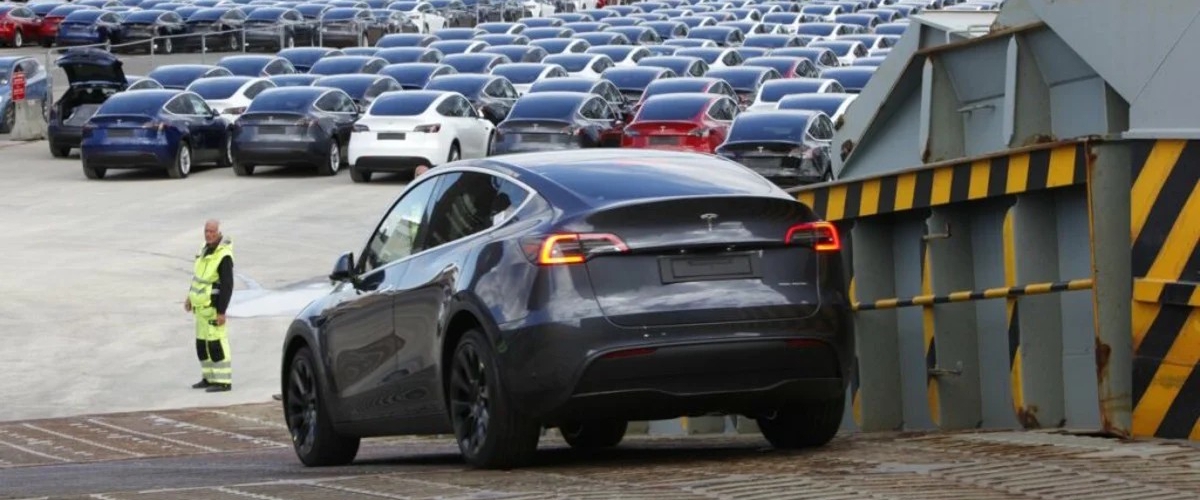Tesla начала ставить на собранные в Германии Model Y литий-железо-фосфатные батареи