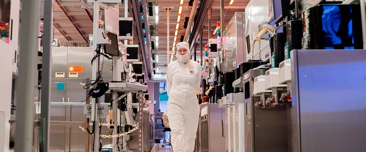 Intel построит в США гигантскую фабрику по выпуску передовых чипов